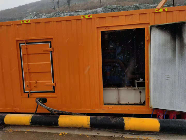 雨花台发电机出租 发电机的工作原理介绍